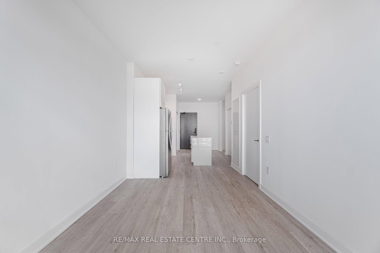 1608-2782 Barton St, Hamilton, view 16