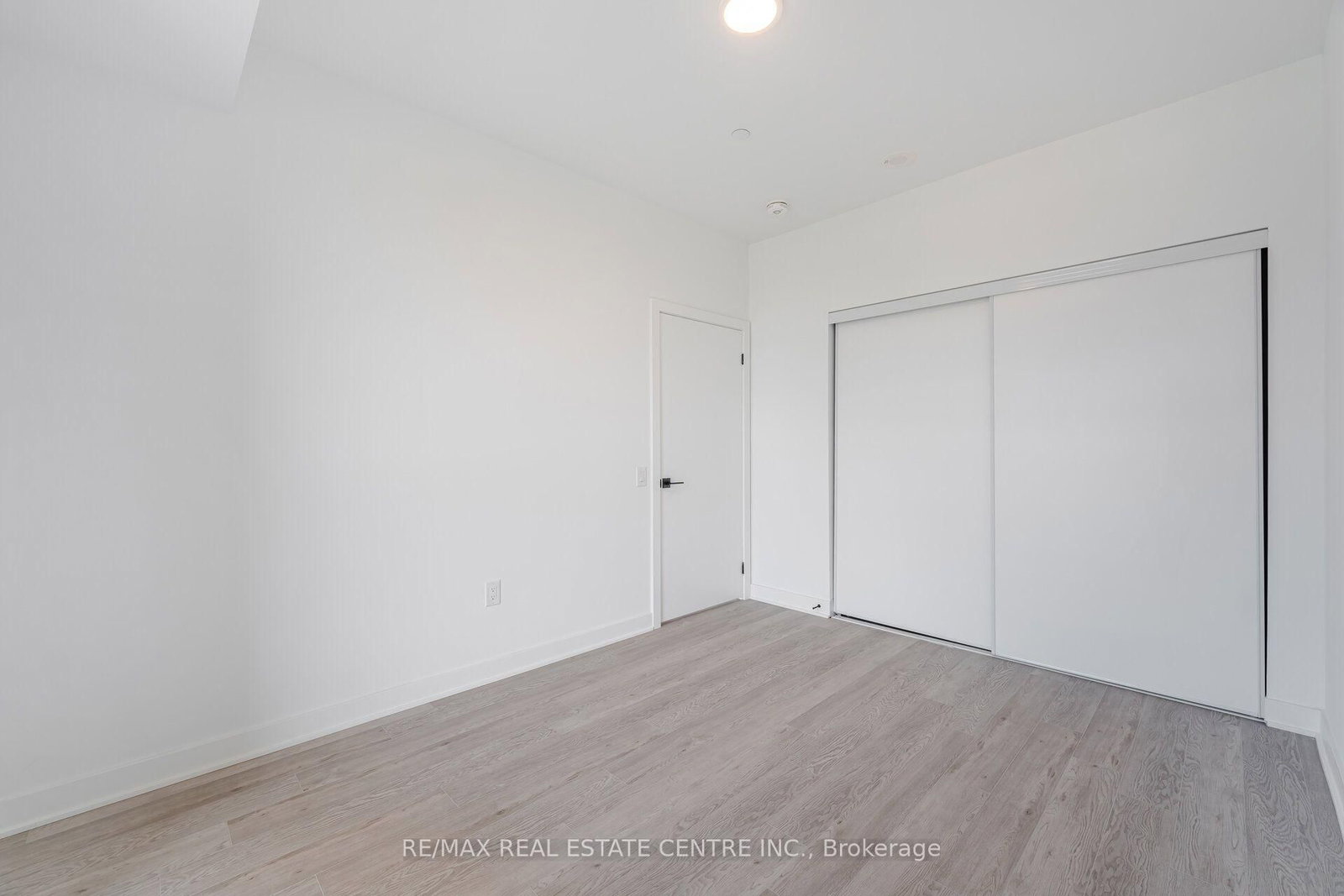 1608-2782 Barton St, Hamilton, view 19
