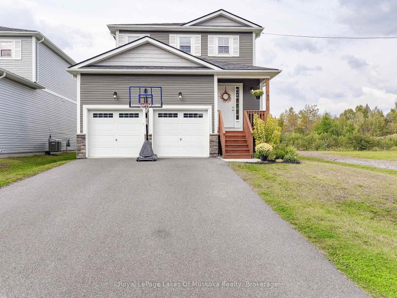 85 Douglas Drive