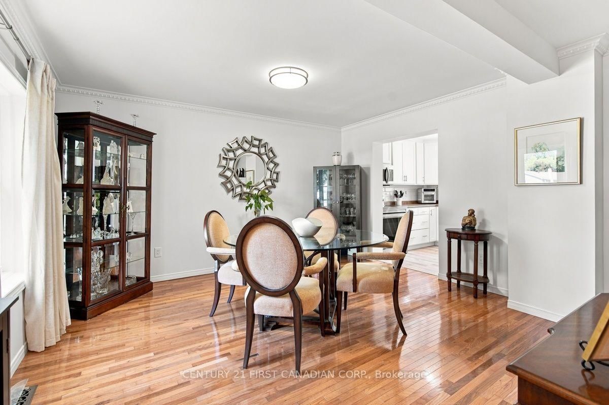 212 MAIN Street • West Elgin, ON photo 9