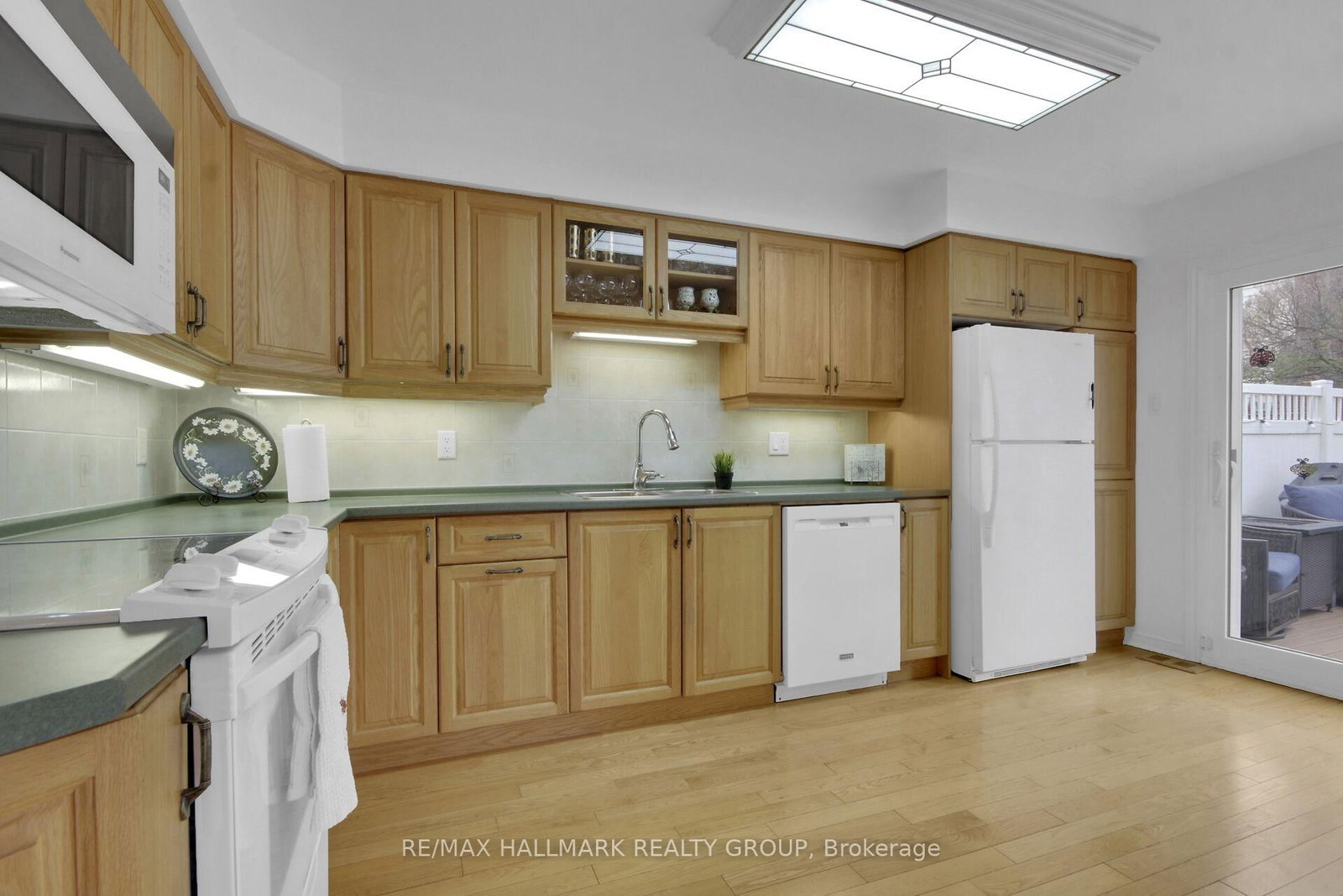 56 Foxleigh Crescent • Kanata, ON photo 19