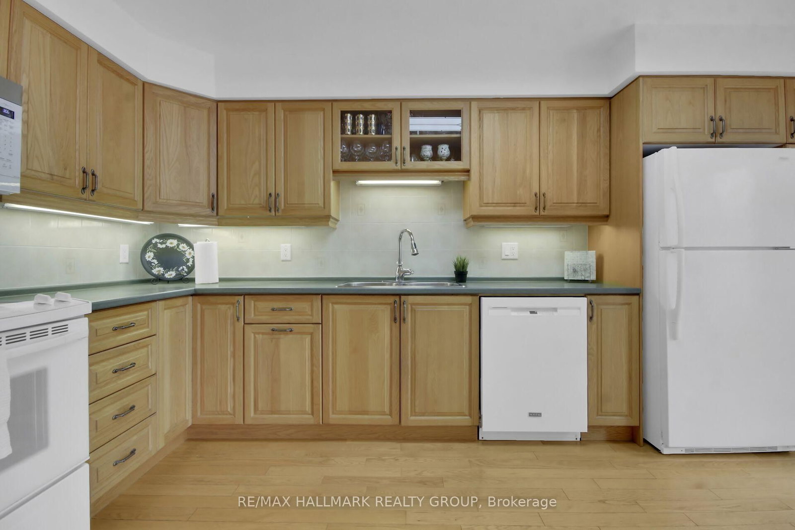 56 Foxleigh Crescent • Kanata, ON photo 20