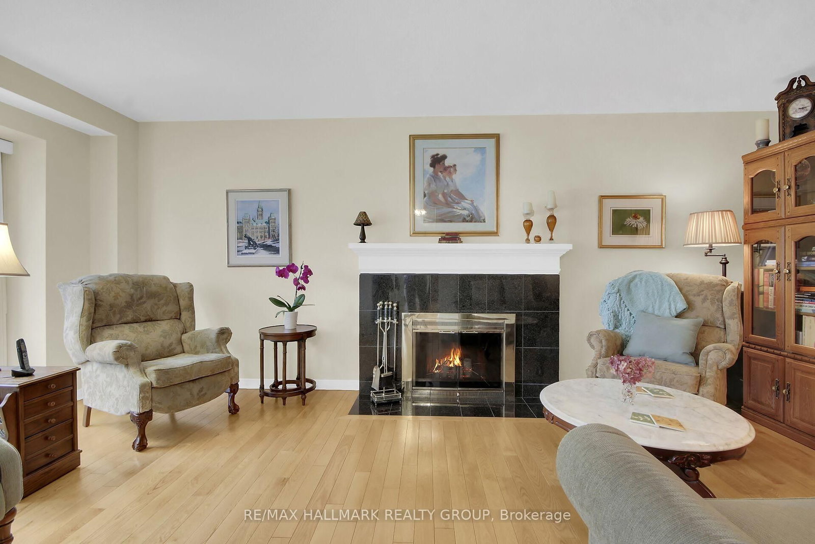 56 Foxleigh Crescent • Kanata, ON photo 8