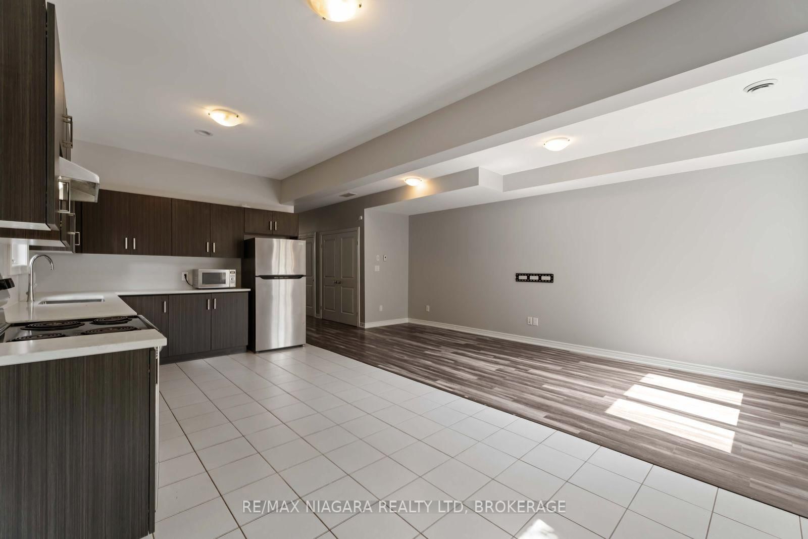 81 Grove Street • Welland, ON photo 11