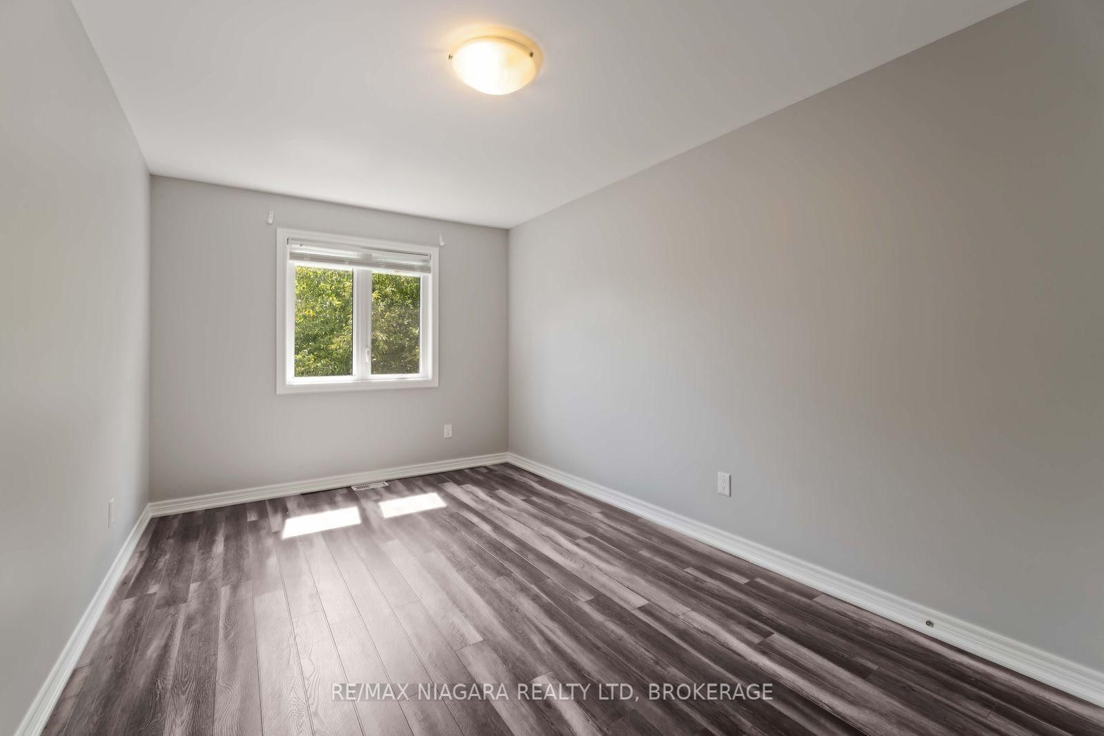 81 Grove Street • Welland, ON photo 19