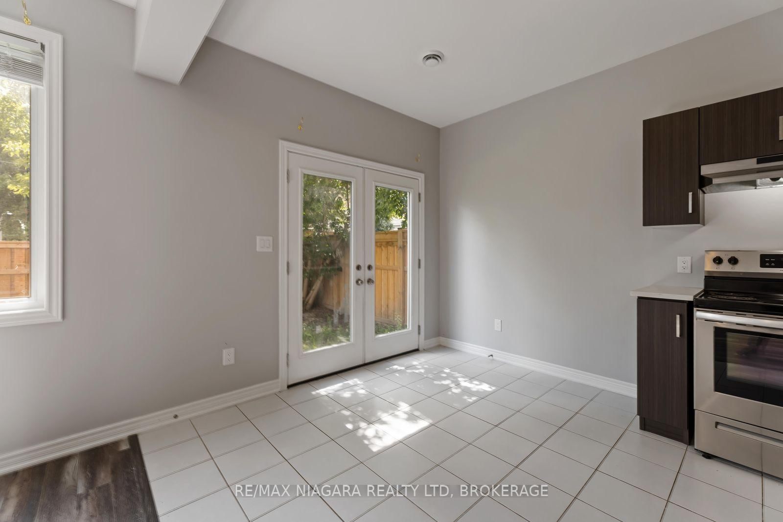 81 Grove Street • Welland, ON photo 10