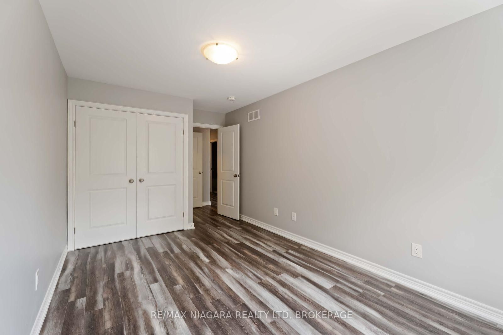 81 Grove Street • Welland, ON photo 18