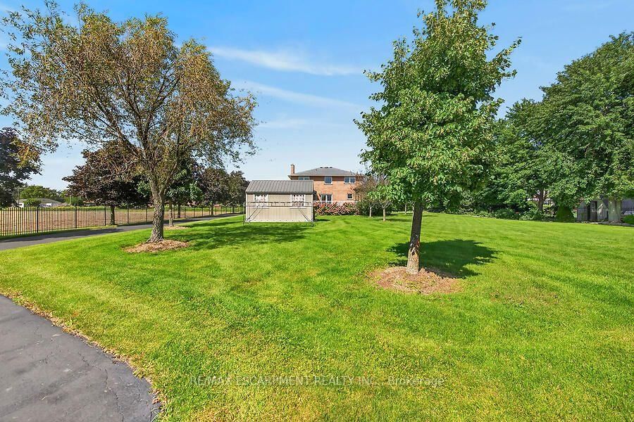 2265 Binbrook Road • Hamilton, ON photo 36