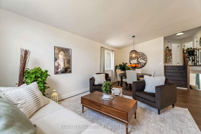 3680 WEINBRENNER Road • Niagara Falls, ON photo 9