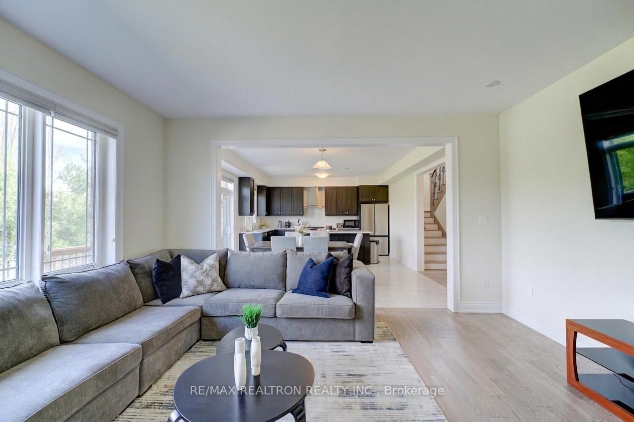 372 Blackburn Drive • Brantford, ON photo 15