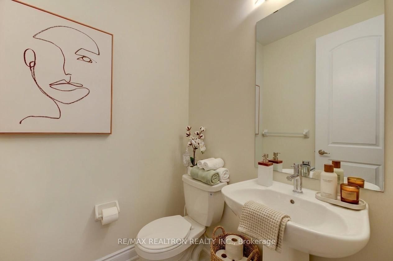 372 Blackburn Drive • Brantford, ON photo 18