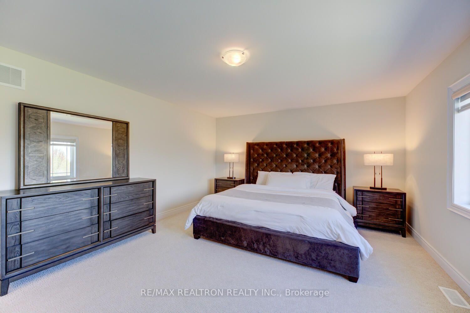 372 Blackburn Drive • Brantford, ON photo 21