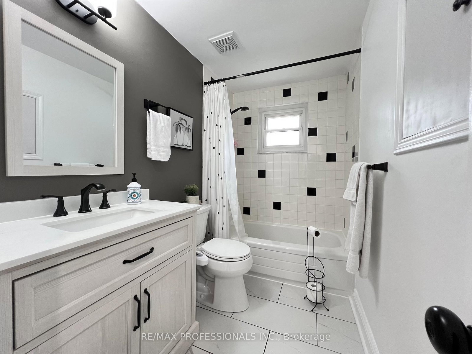 373 West Acres Drive • Guelph, ON photo 22