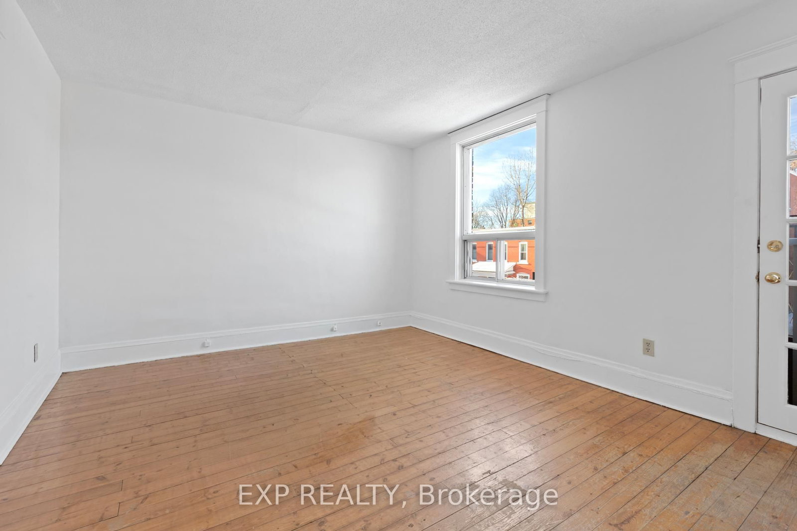 292-294 Clarence Street • Ottawa, ON photo 18