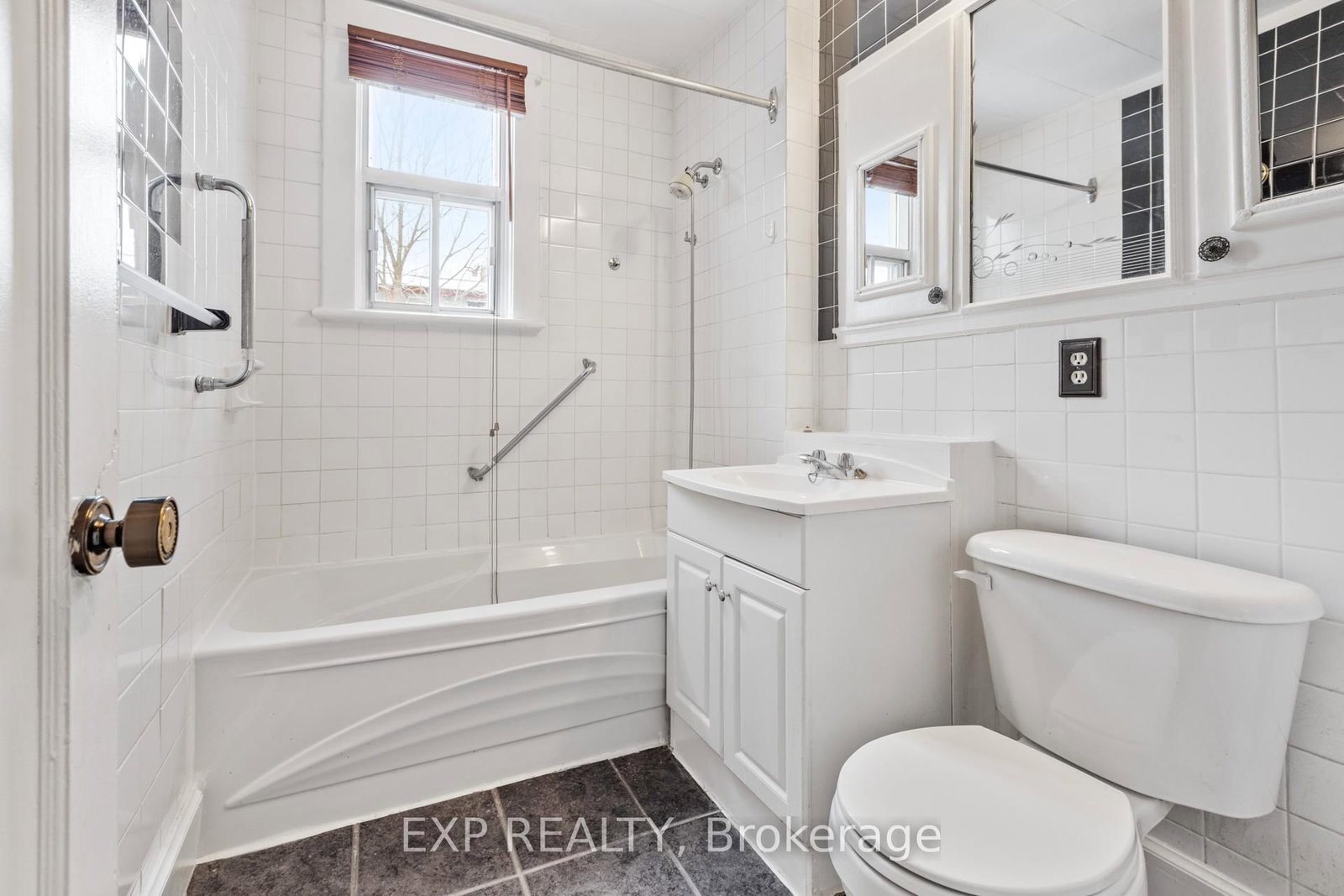292-294 Clarence Street • Ottawa, ON photo 30