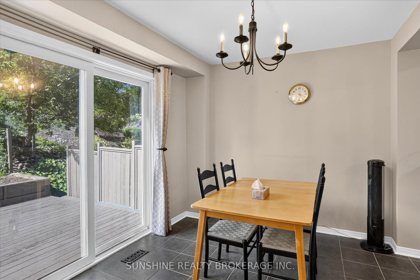 254 TOBIN Court • Peterborough, ON photo 9
