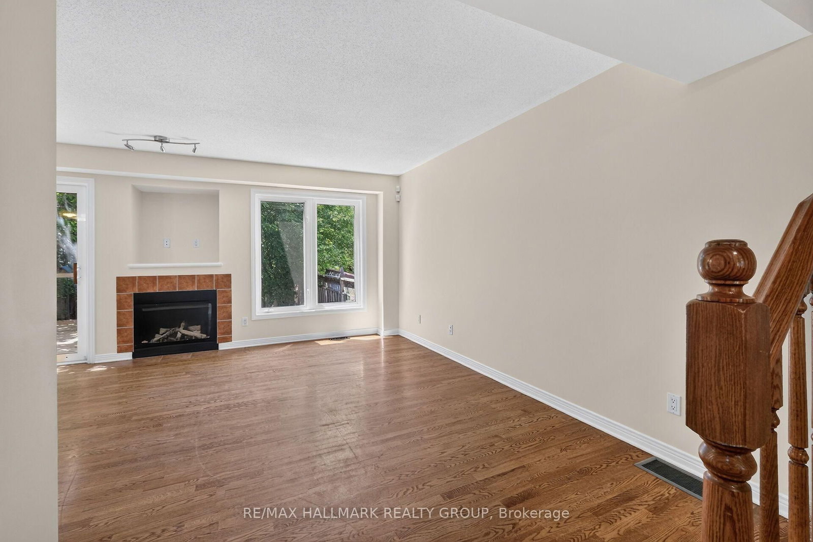 24 Gray Crescent • Ottawa, ON photo 14