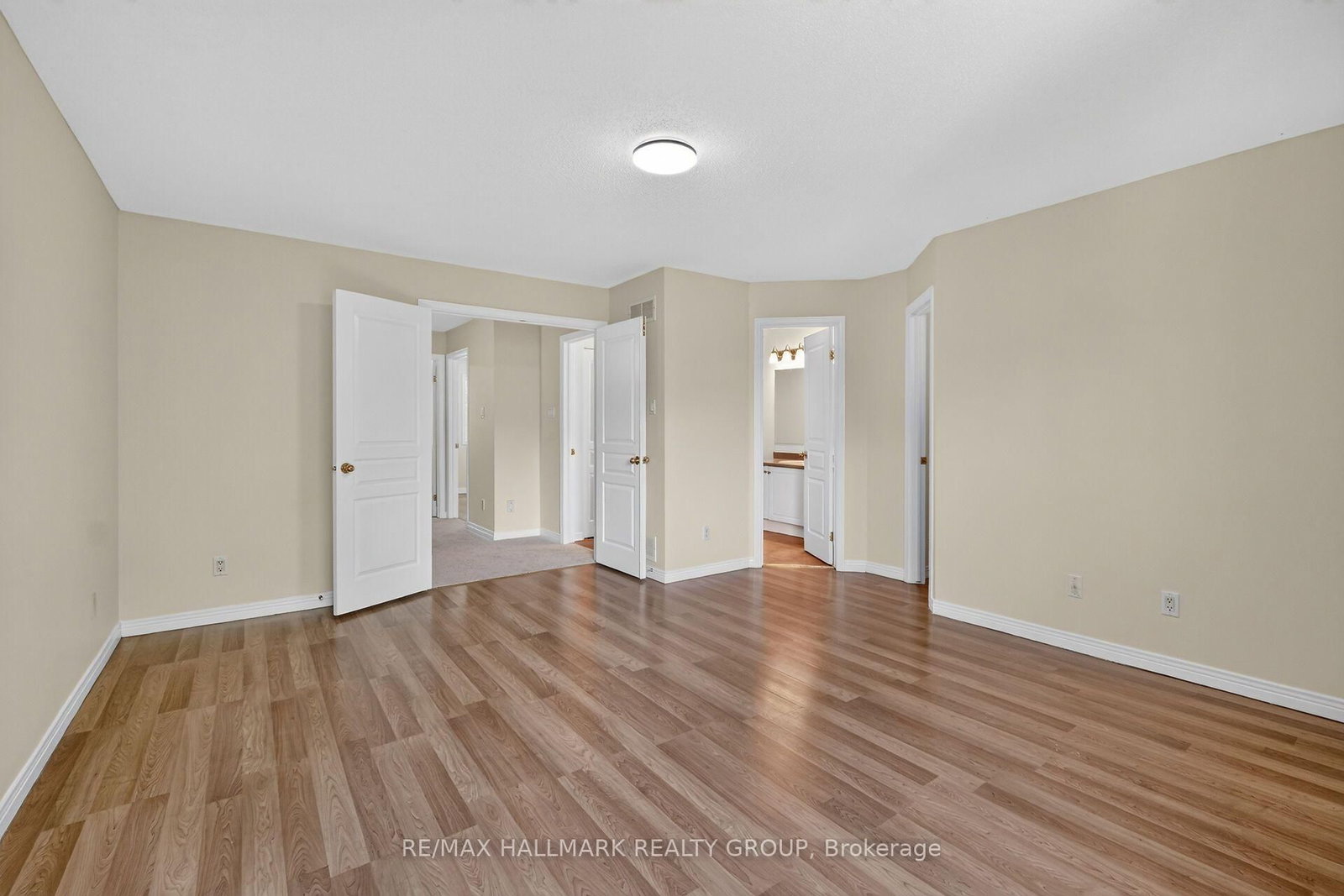 24 Gray Crescent • Ottawa, ON photo 18
