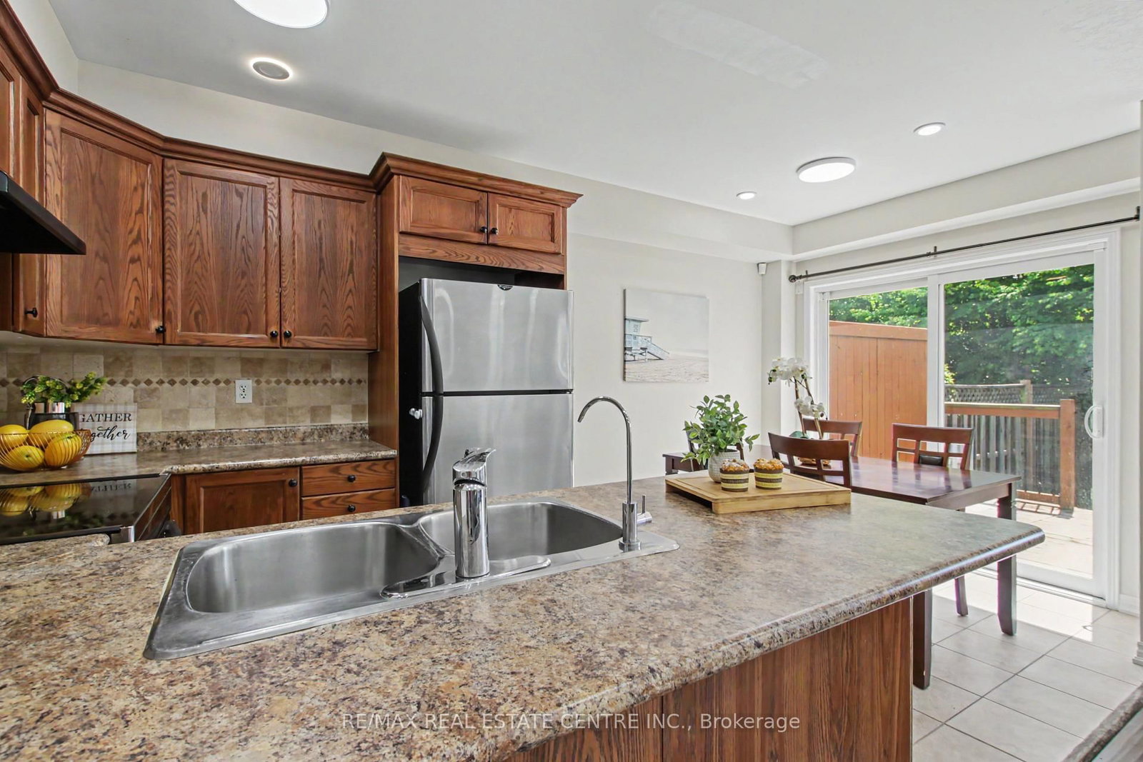 88 Bloomington Drive • Cambridge, ON photo 12