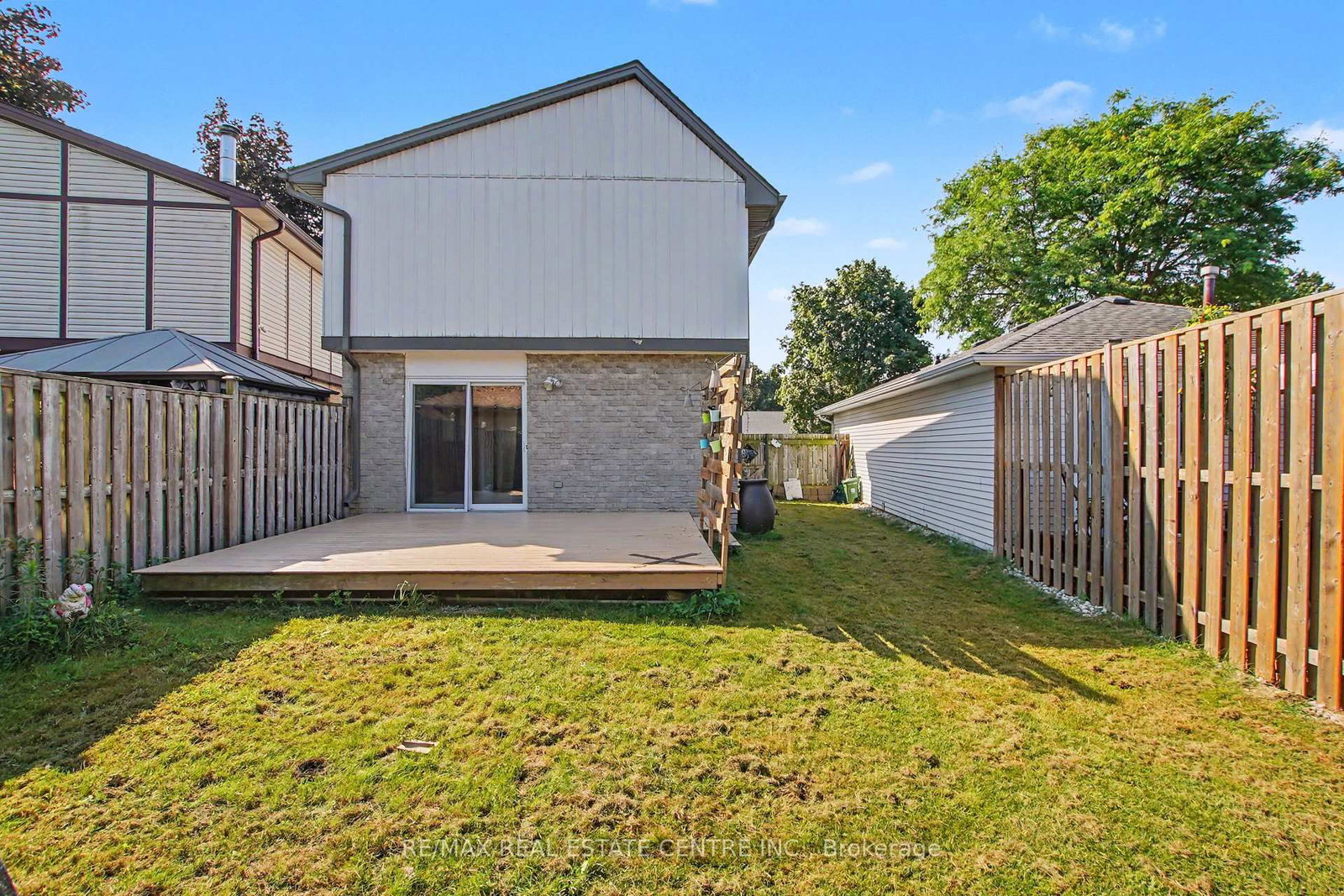 4 Seaforth Court • London East, ON photo 29