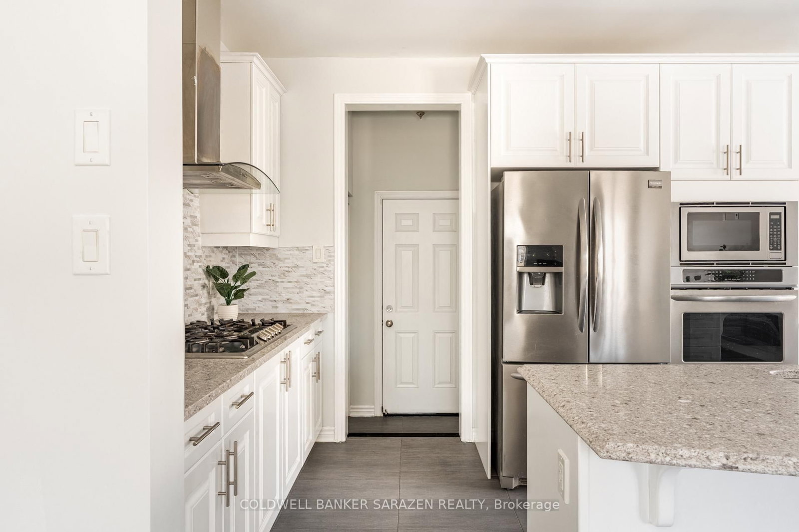 677 Broad Cove Crescent • Ottawa, ON photo 15