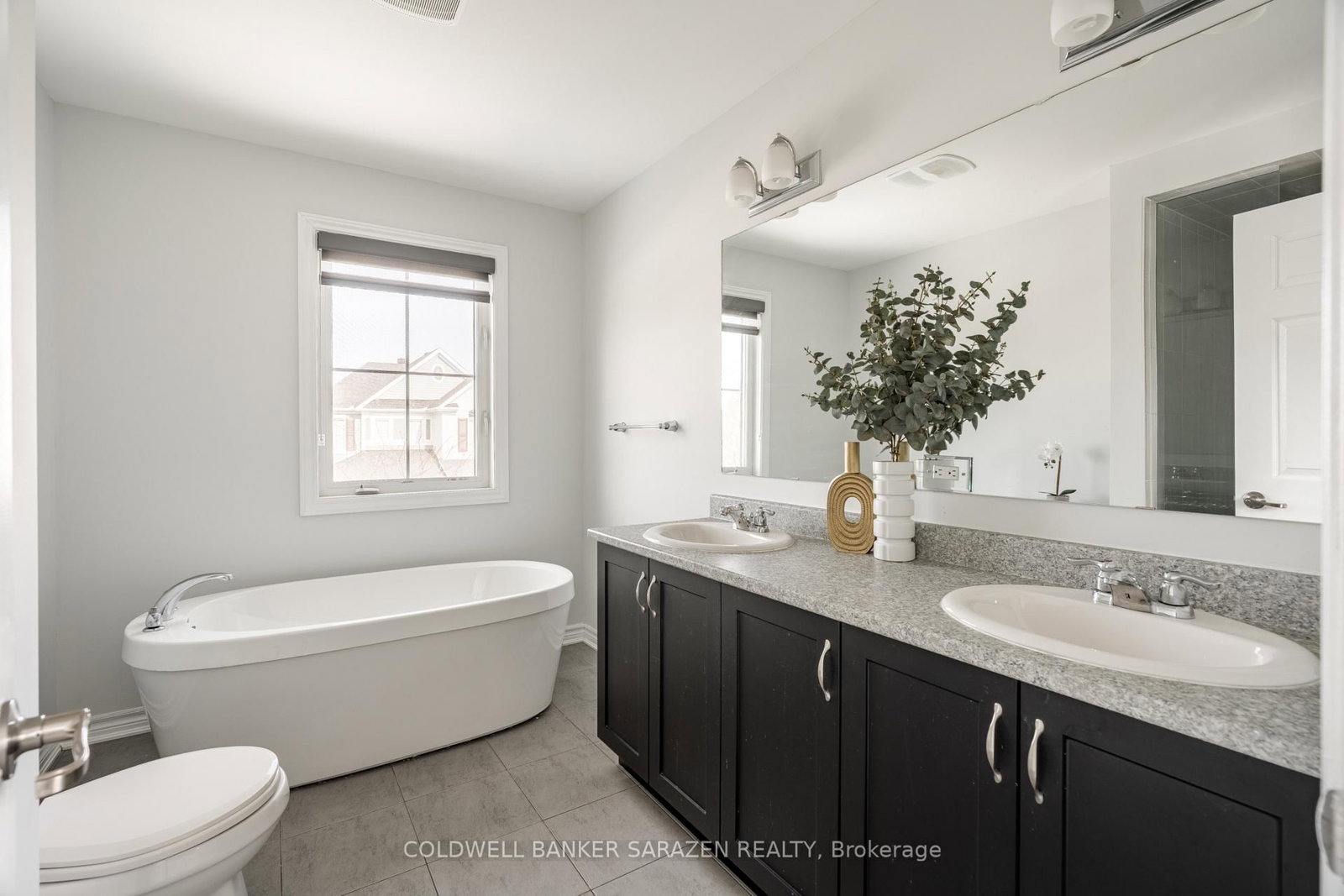 677 Broad Cove Crescent • Ottawa, ON photo 38
