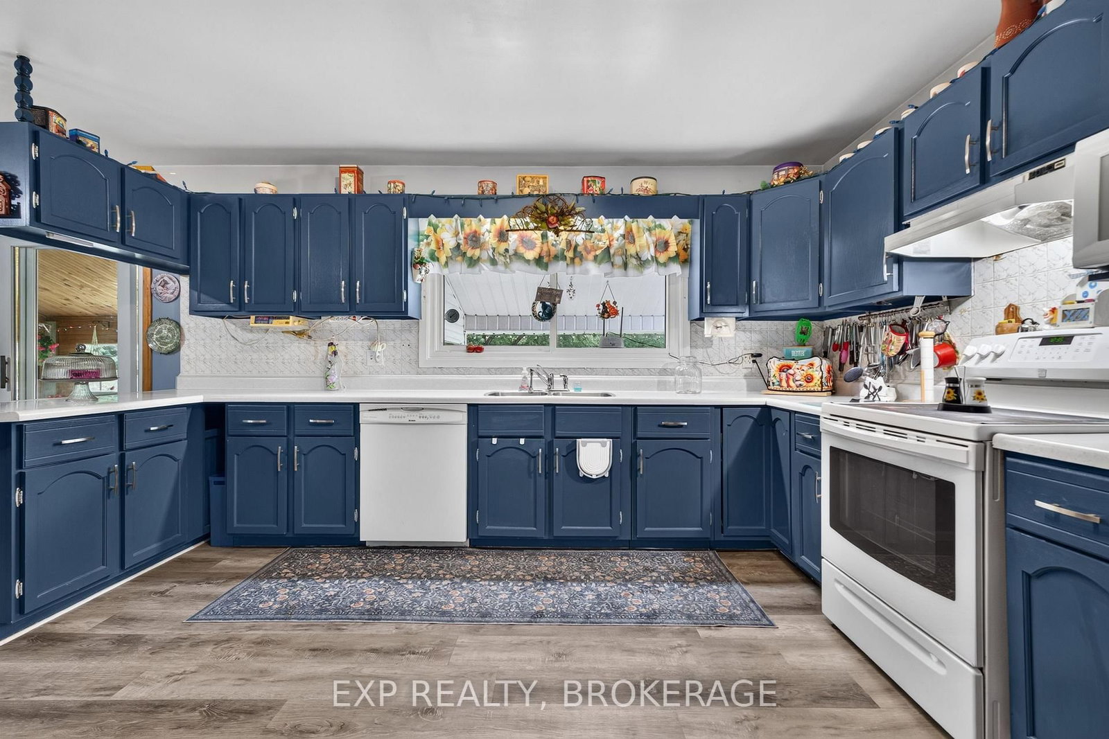 6583 HIGHWAY 15 • Seeley's Bay, ON photo 16
