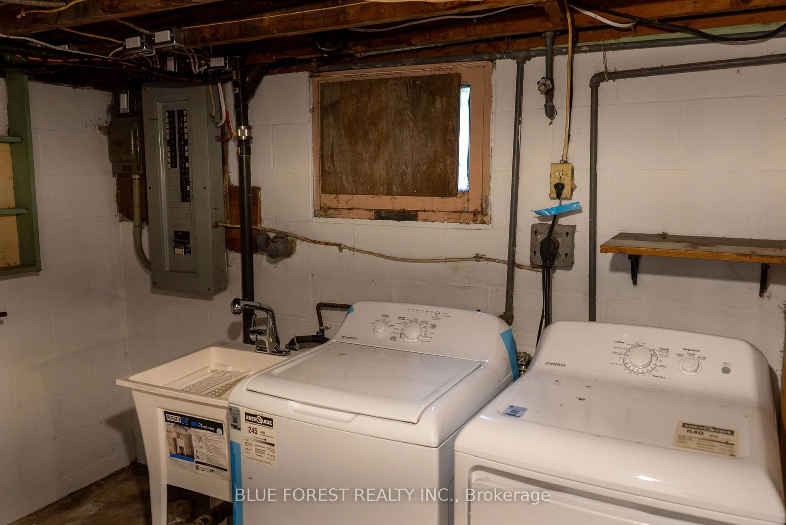 280 Saulsbury Street • Strathroy-Caradoc, ON photo 39