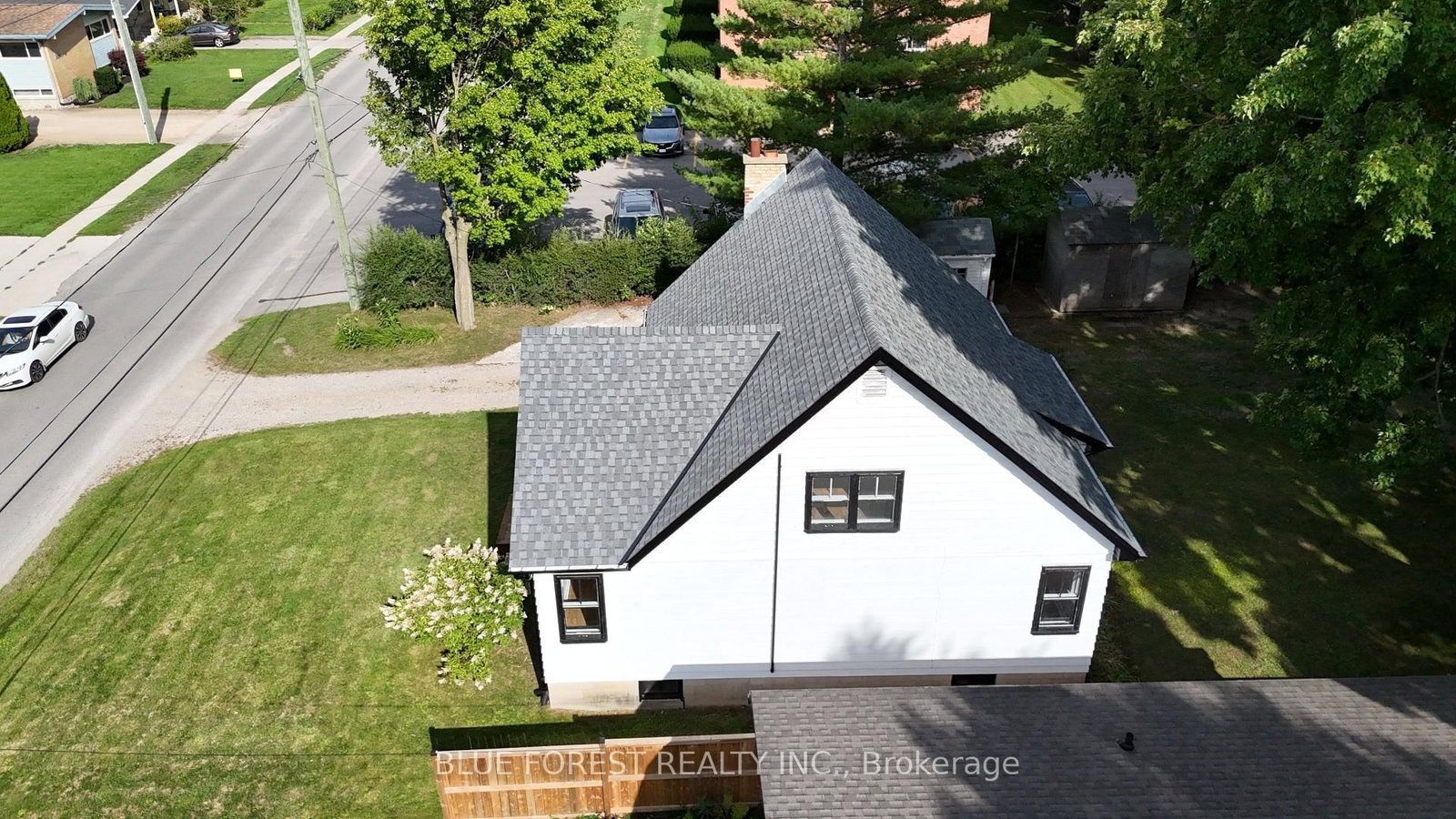 Listing Image 7