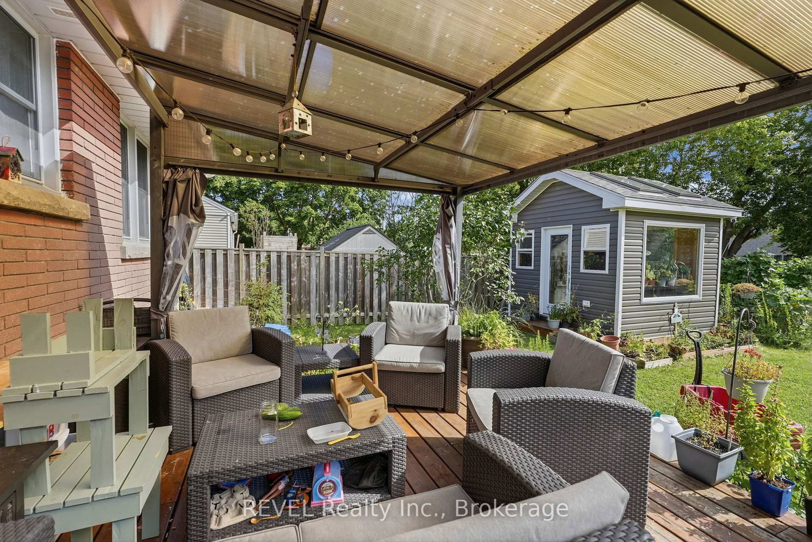 14 Gram Avenue • Welland, ON photo 22