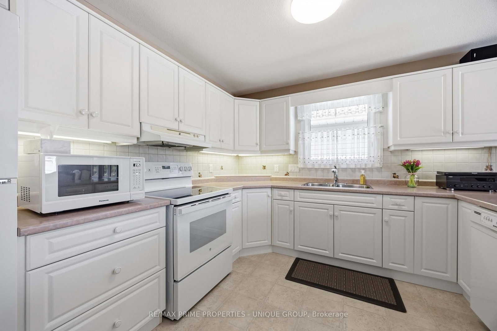 5700 BLACKWELL Side Road • #71 • Sarnia, ON photo 12
