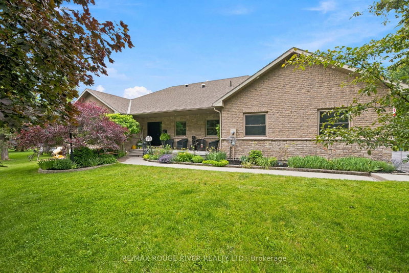 9866 Ellis Road