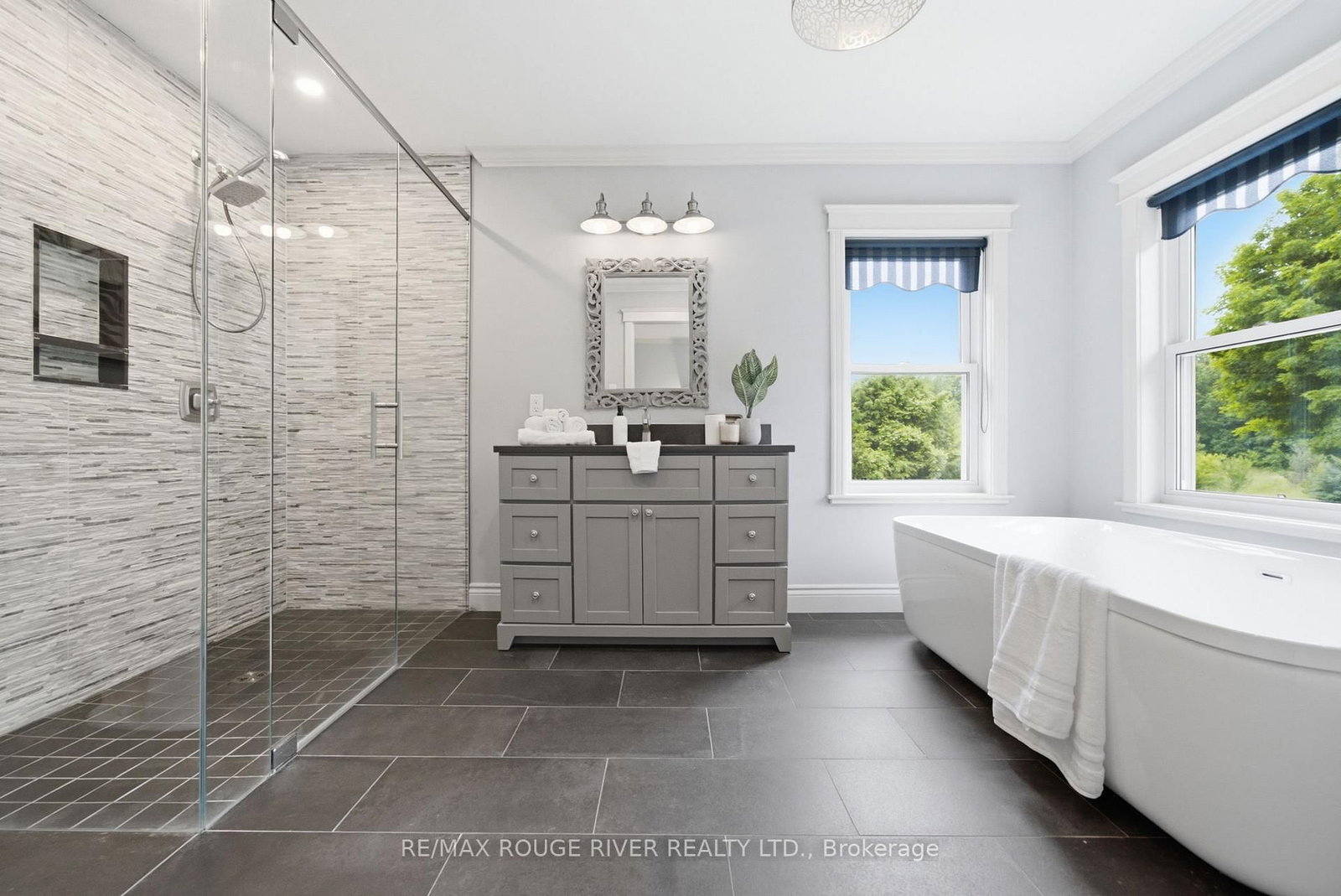 9866 Ellis Road • Hamilton Township, ON photo 21
