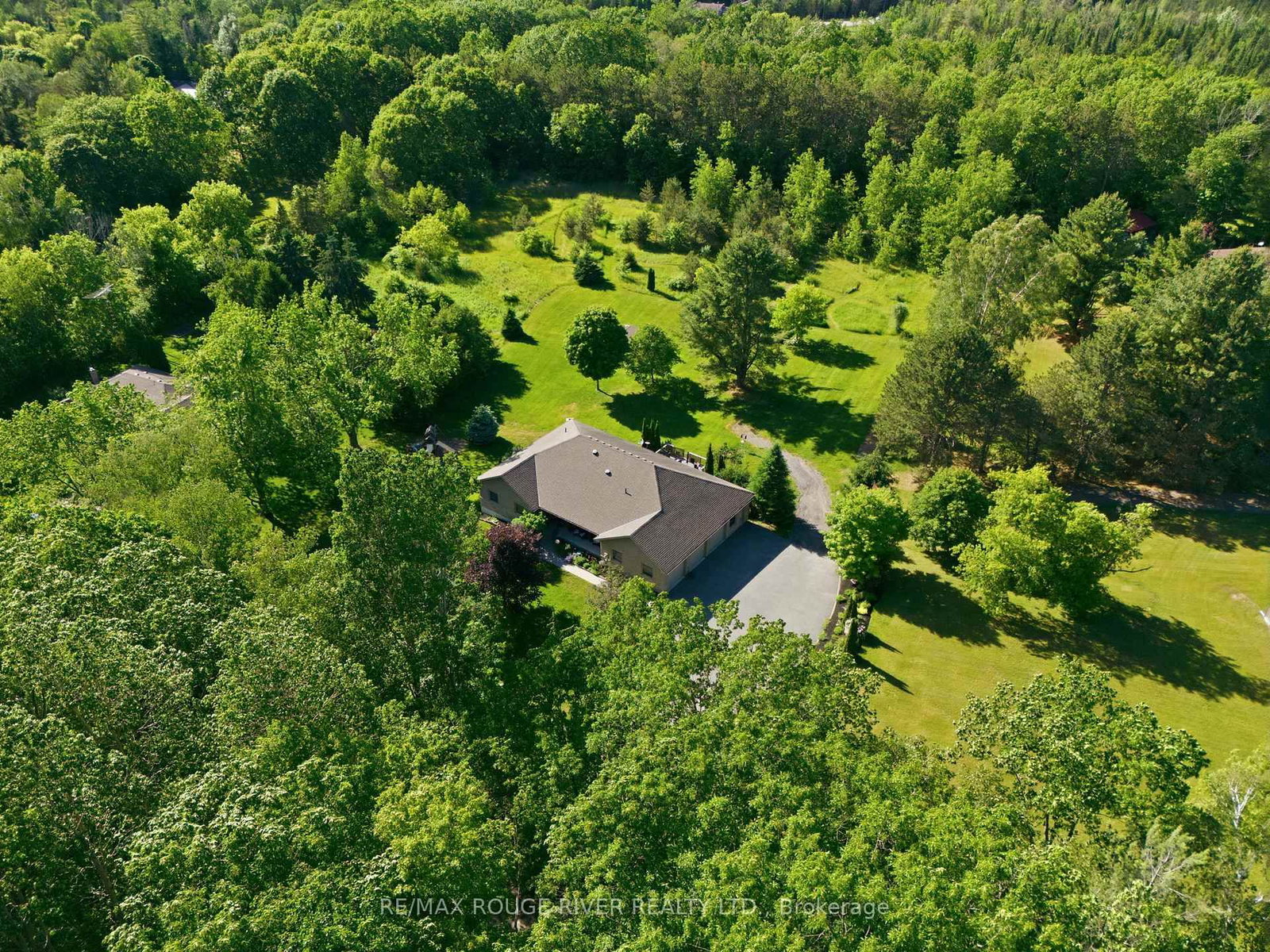 9866 Ellis Road • Hamilton Township, ON photo 47
