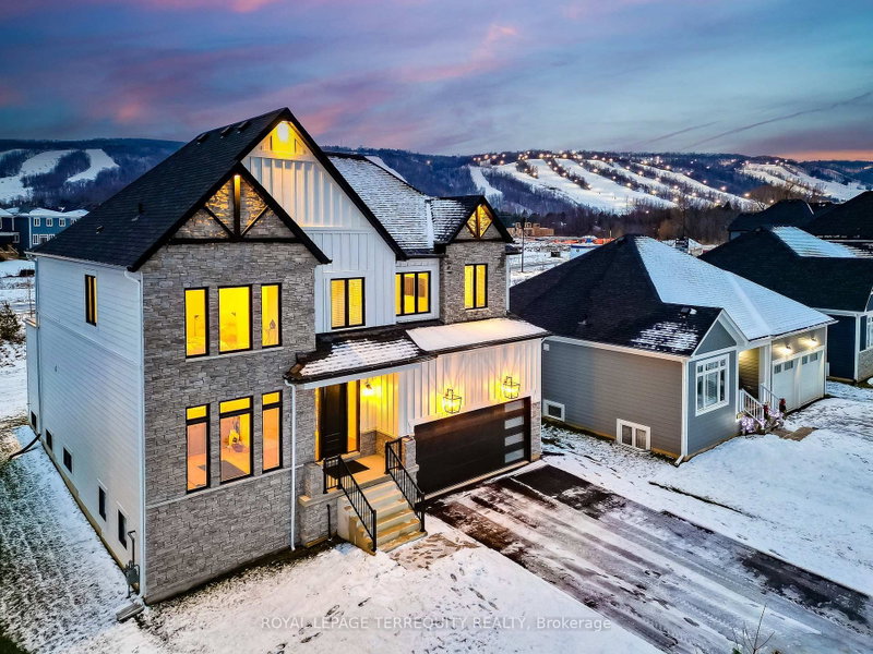 109 Stillwater Crescent