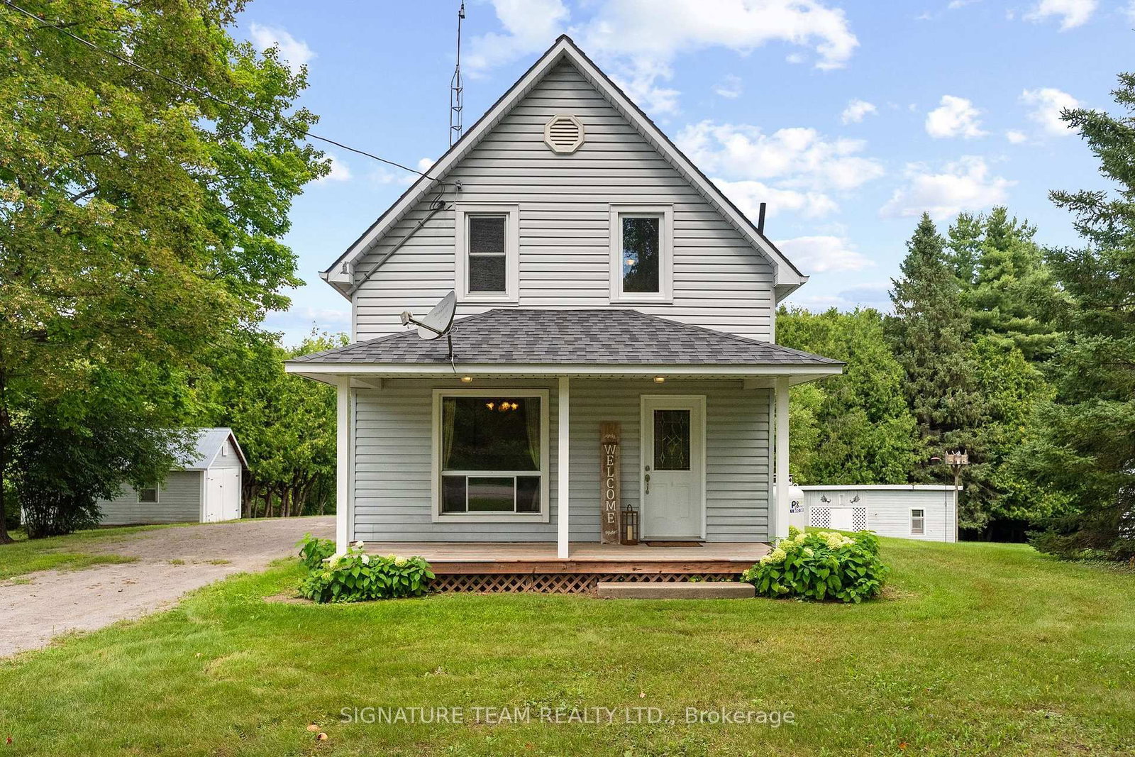 1208 Augsburg Road N • Eganville, ON photo 1