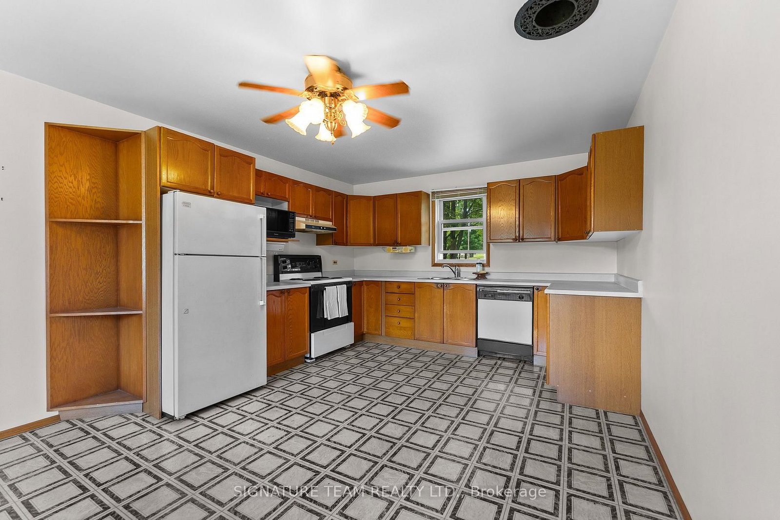 1208 Augsburg Road N • Eganville, ON photo 10