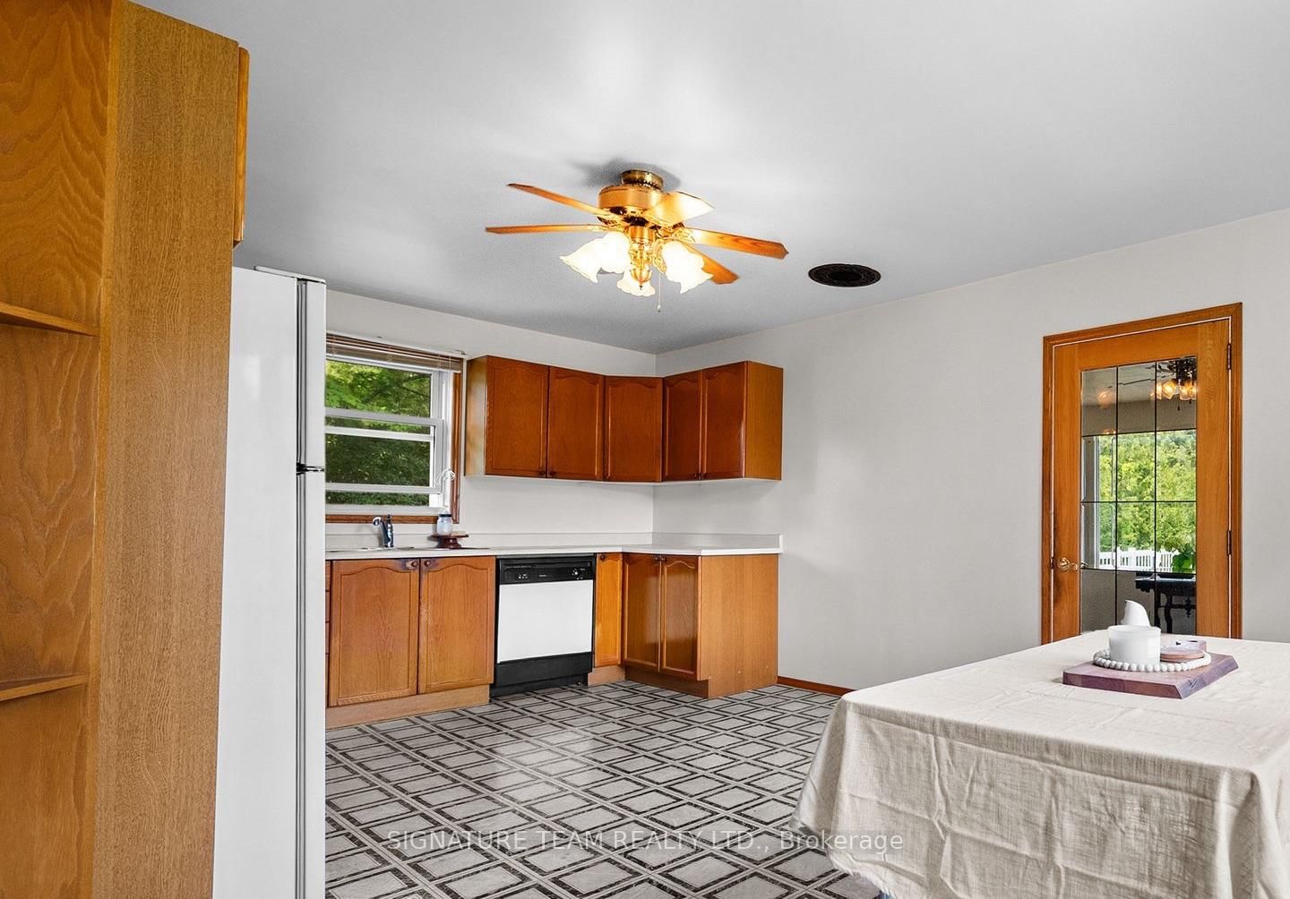 1208 Augsburg Road N • Eganville, ON photo 11