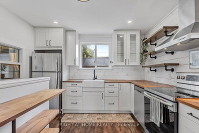 110 Cameron Avenue N • Hamilton, ON photo 5