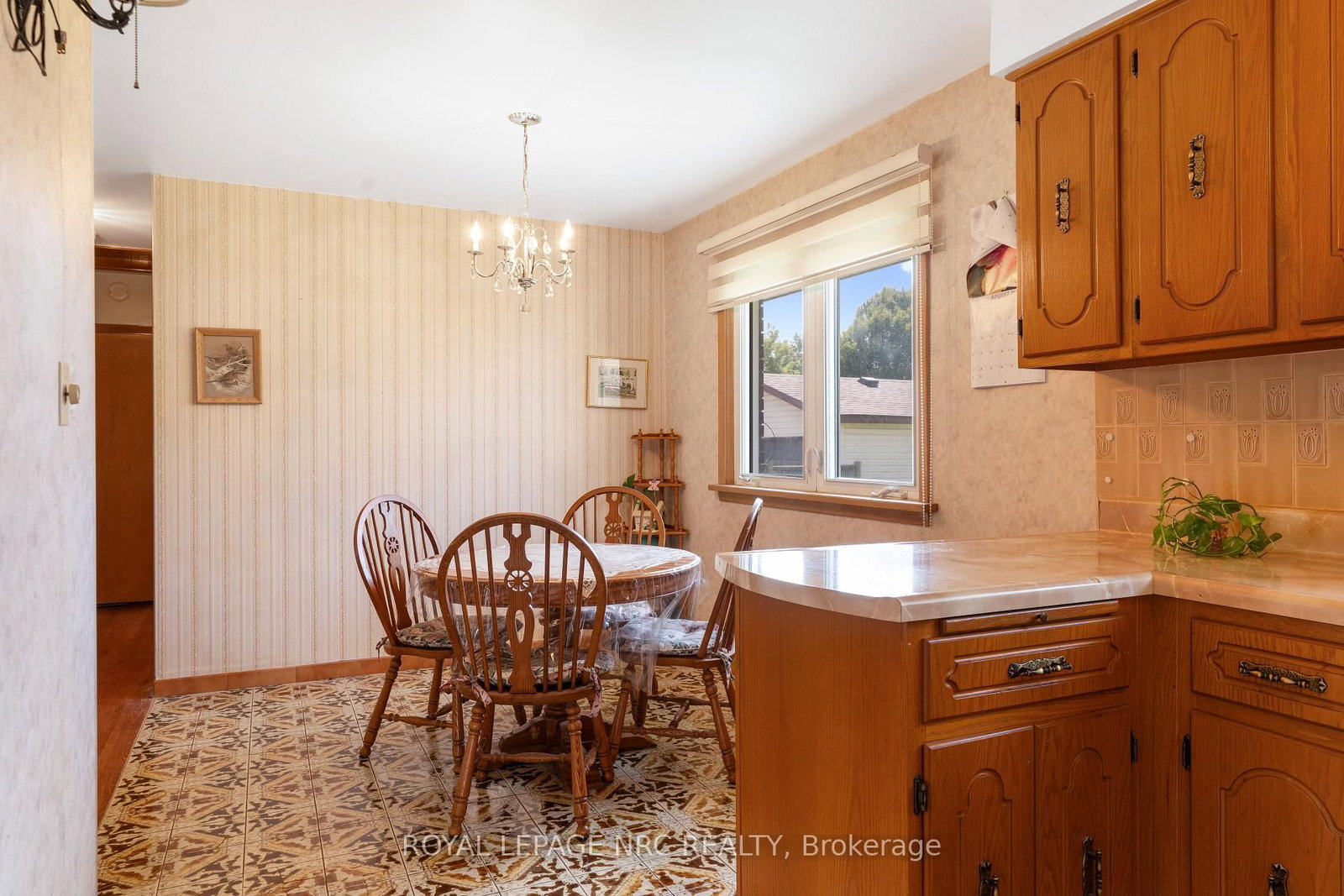 7427 Merritt Avenue • Niagara Falls, ON photo 11