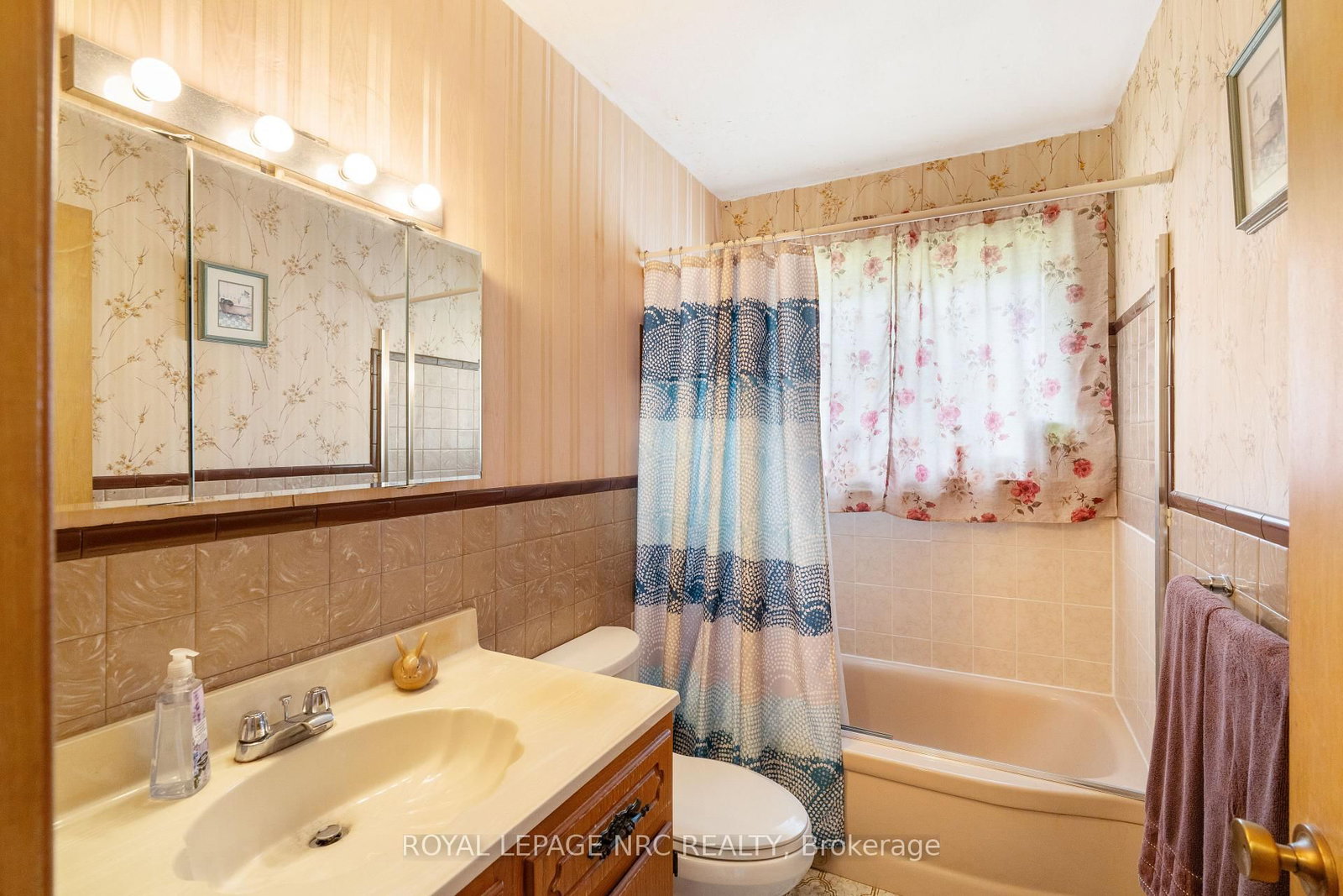 7427 Merritt Avenue • Niagara Falls, ON photo 15
