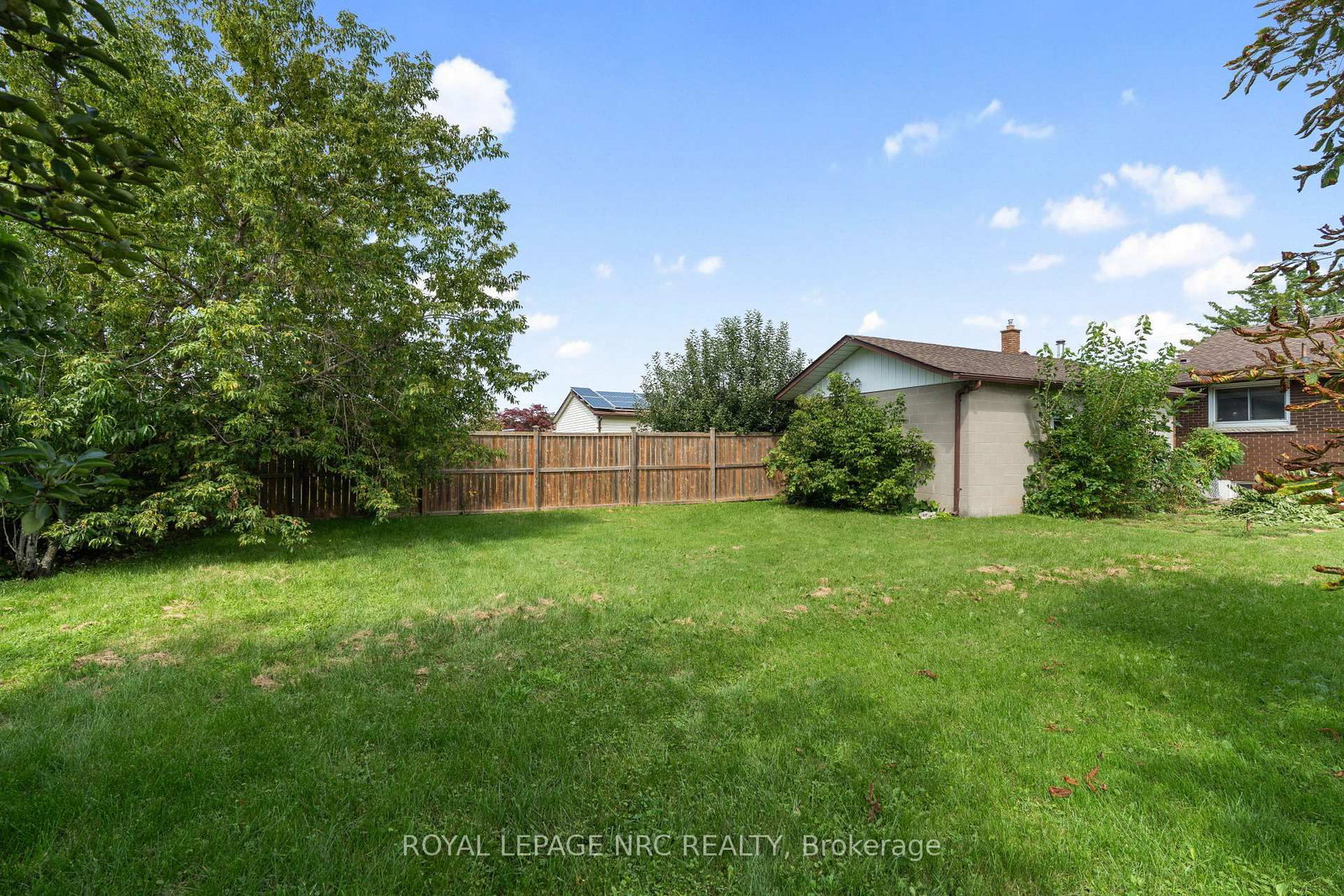 7427 Merritt Avenue • Niagara Falls, ON photo 31