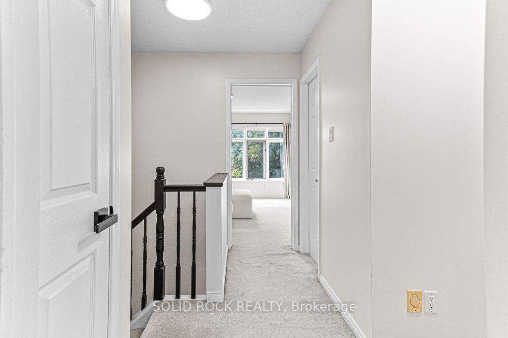 49 Longshire Circle • Ottawa, ON photo 16
