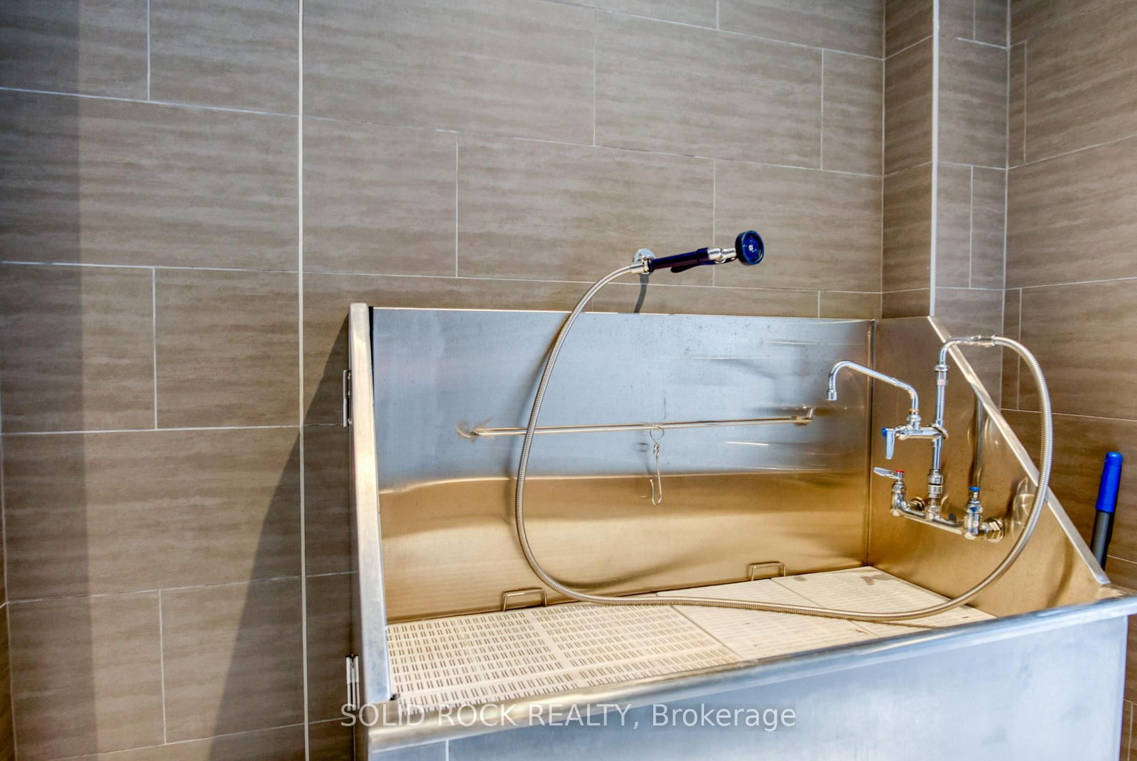 560 Rideau Street • #306 • Ottawa, ON photo 21