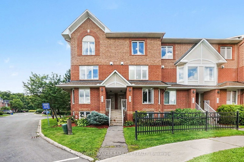 11 - 282 Cresthaven Drive