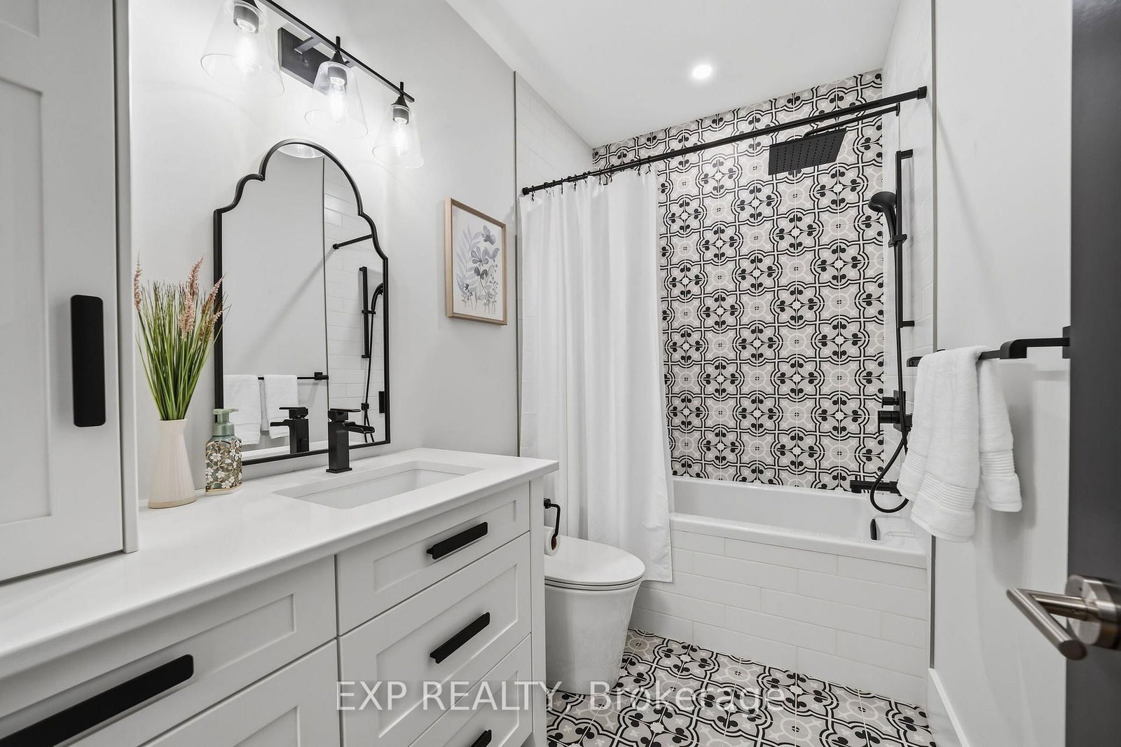 61 Ashby Crescent • Strathroy-Caradoc, ON photo 22