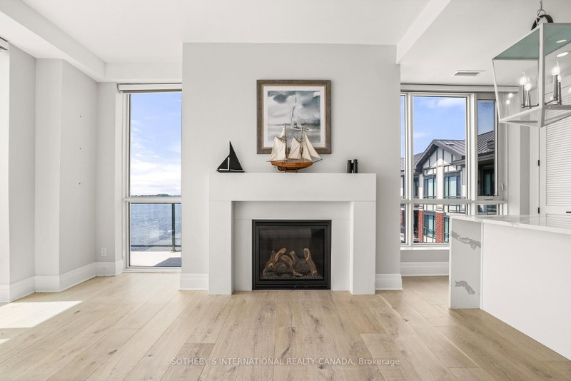 606 - 129A South Street