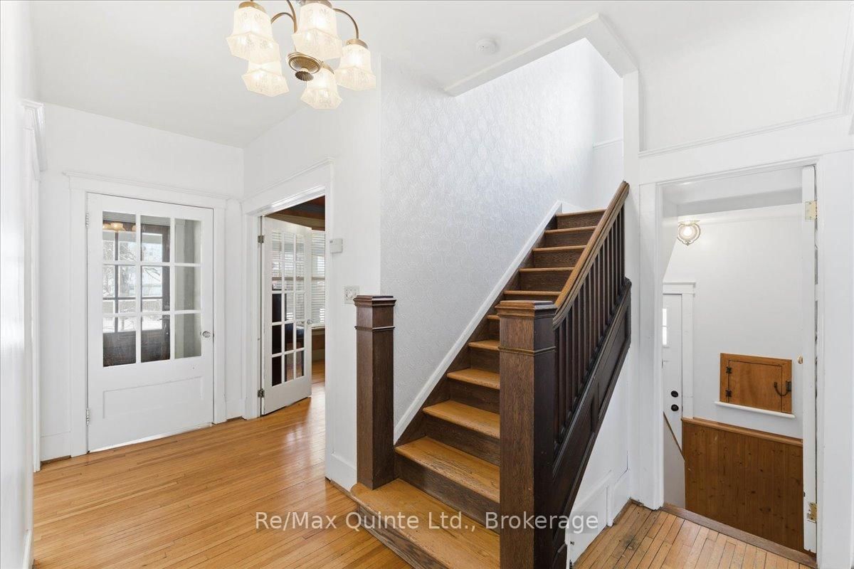 219 East Street • Greater Napanee, ON photo 13