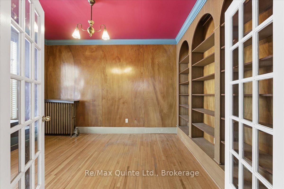 219 East Street • Greater Napanee, ON photo 17