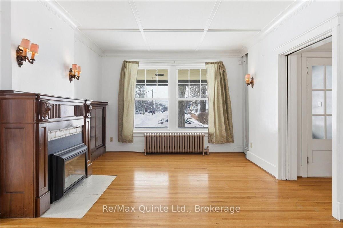 219 East Street • Greater Napanee, ON photo 18